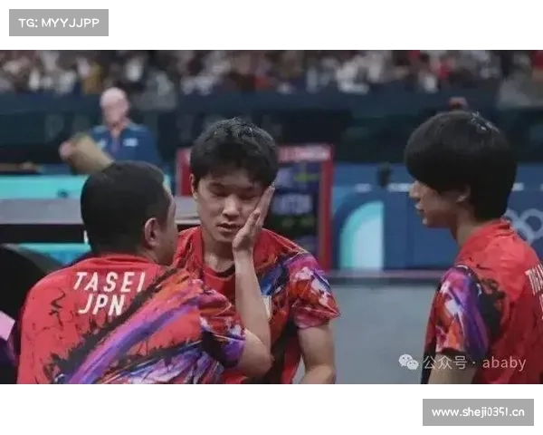 中日对决:日本1-4惨败于中国!张本智和输球后与教练相拥痛哭!